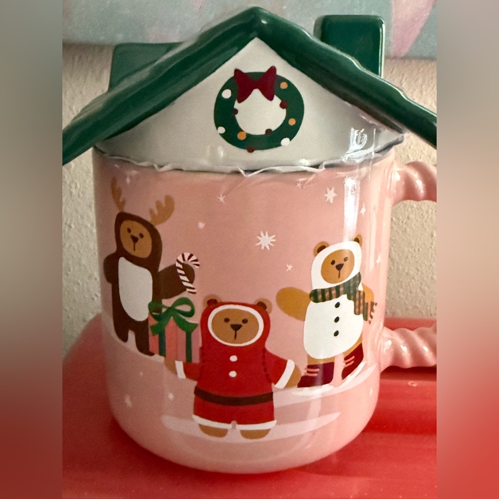 Starbucks 2025 Gingerbread Bear Mug. BRAND NEW